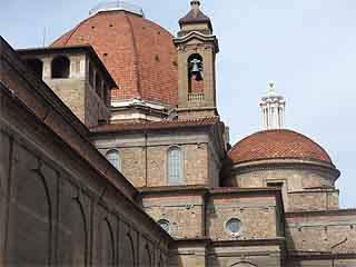  Флоренция:  Тоскана:  Италия:  
 
 Церковь Сан-Лоренцо